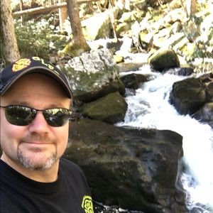 Meet your Posher, Jason